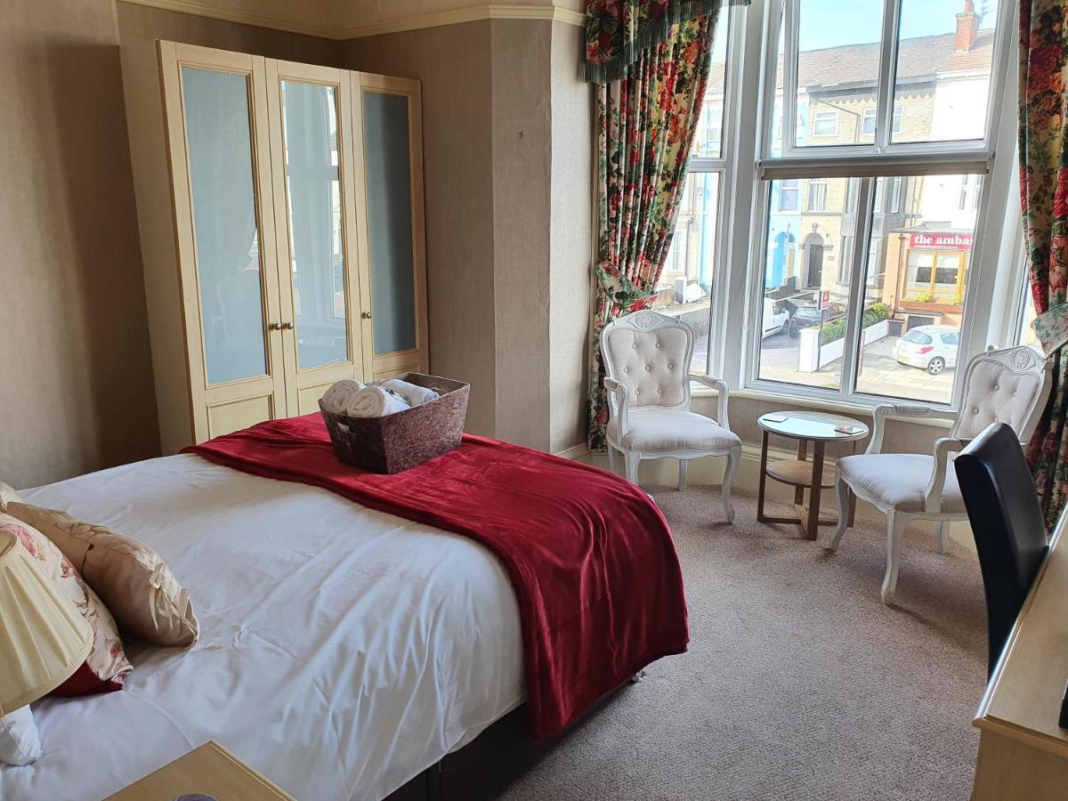 The Braemar Southport Bed and Breakfast Exteriör bild